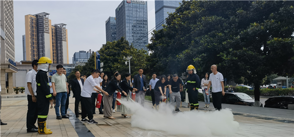 2023-6-29  貴州陽光產(chǎn)權(quán)交易所有限公司召開安全生產(chǎn)專題會暨“安康杯”知識競答、消防安全火災(zāi)疏散逃生演練活動圖片4.png