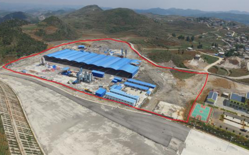 威寧東收費(fèi)站（右側(cè)拌合站）