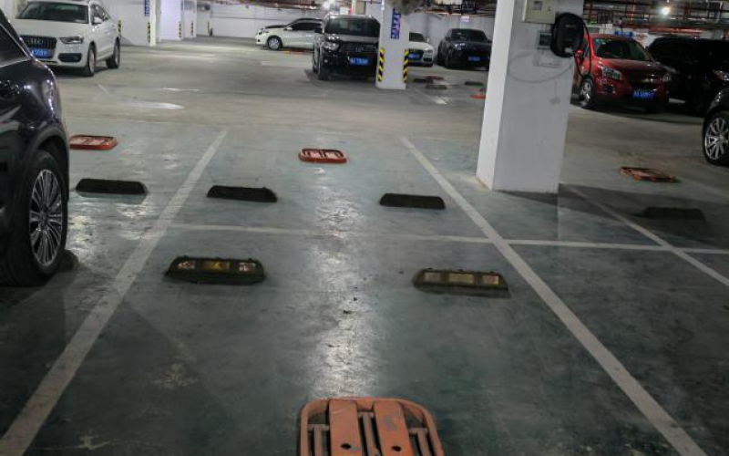 貴州省機關事務管理局國有資產管理服務中心貴陽市南明區(qū)市南路57號陽光100小區(qū)停車位2個招租